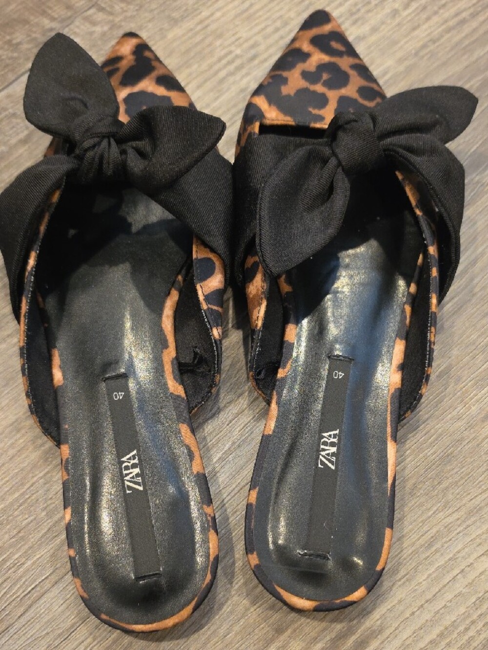 ZARA Tan Leopard Print Pointed Mule with Black Bow - Picture 2 of 4